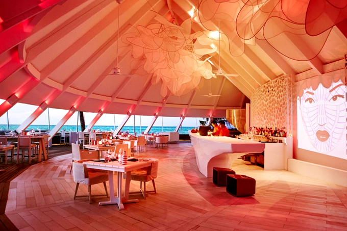 The Beach（披萨餐厅） dining美食的图片集（ 美味披萨 ），印度洋三大明珠马尔代夫,丽世岛|原狄娃岛 LUX* SOUTH Maldives